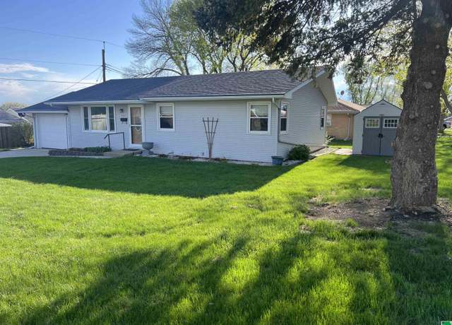 Property at 305 Chief St, Cherokee, IA 51012, 3 beds, 2 baths