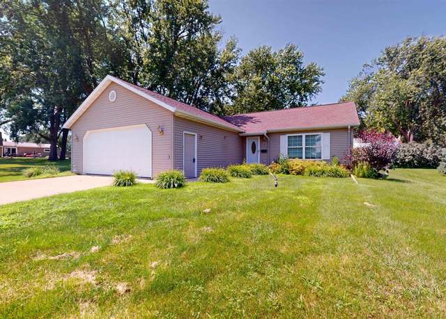 Property at 100 Maple Rd, Cleghorn, IA 51014, 2 beds, 2 baths