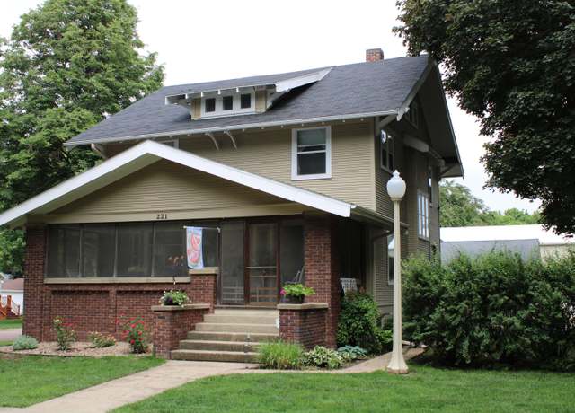 Property at 221 2nd Street St NW, Orange City, IA 51041, 4 beds, 2 baths