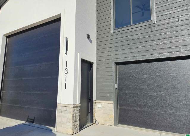 Property at 1311 Quiniela, North Sioux City, SD 57049, 1 bed, 2 baths