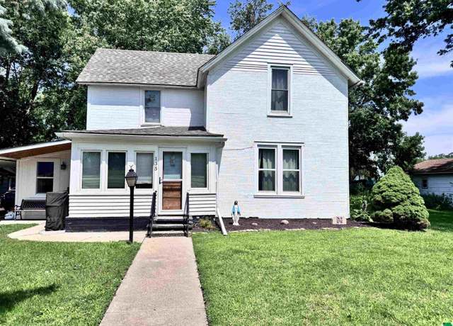 Property at 135 Mack St, Blencoe, IA 51523, 4 beds, 2 baths