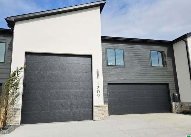 Property at 1309 Quiniela, No. Sioux City, SD 57049, 2 beds, 2 baths