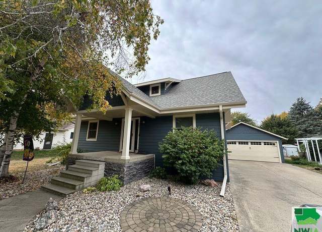 Property at 507 Sibley St, Sanborn, IA 51248, 3 beds, 2 baths
