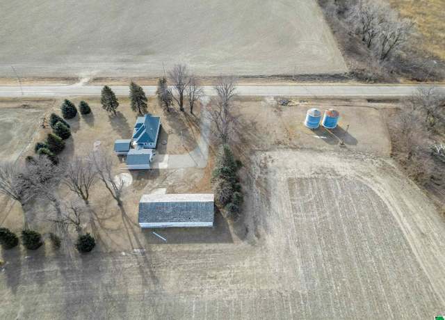 Property at 16035 K-42 Co Hwy, Whiting, IA 51063, 4 beds, 1 bath