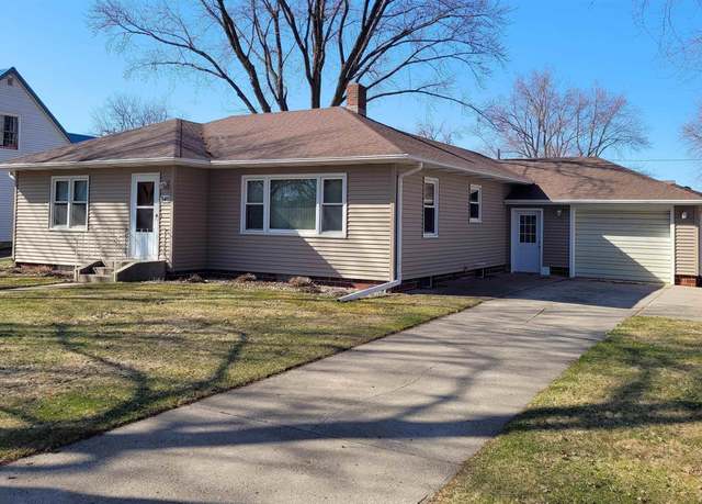 Property at 340 4th St St SE, Primghar, IA 51245, 3 beds, 2 baths