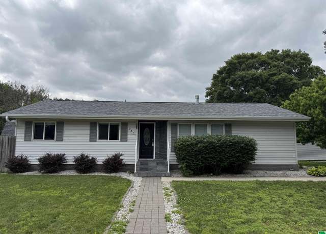 Property at 232 Salem St, Whiting, IA 51063, 3 beds, 2 baths