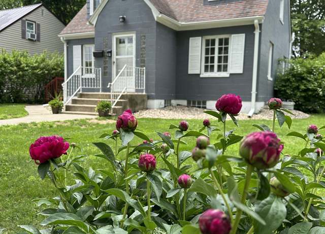 Property at 19 S Pine St, Vermillion, SD 57069, 4 beds, 2.5 baths