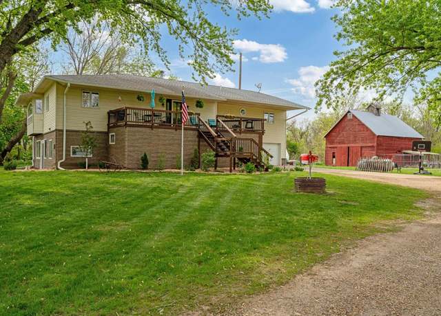 Property at 46614 316th St, Vermillion, SD 57069, 7 beds, 2.5 baths