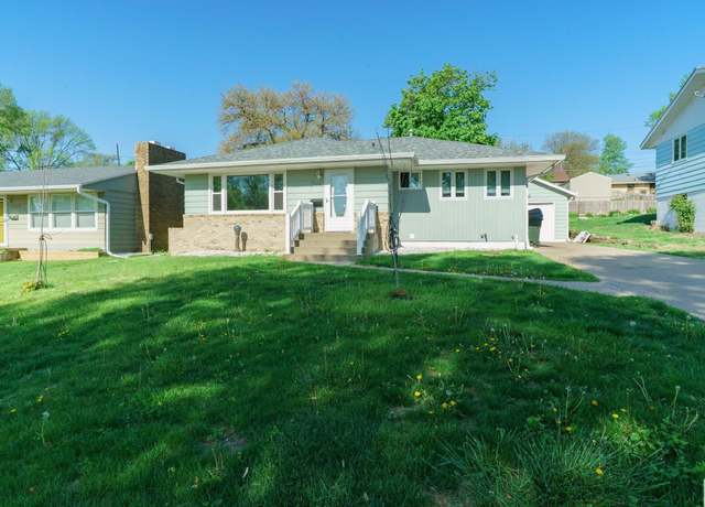 Property at 2621 S St. Marys St, Sioux City, IA 51106, 4 beds, 2 baths