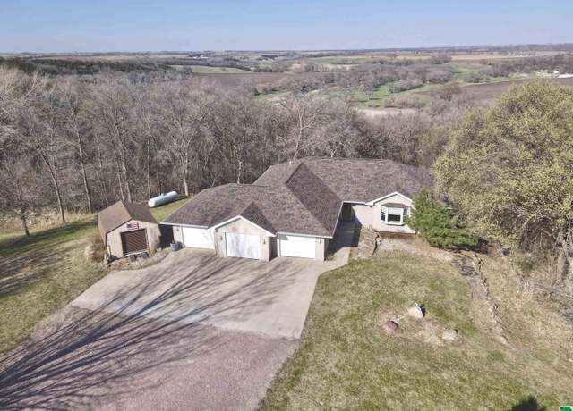 Property at 5065 Highway 3, Cherokee, IA 51012, 3 beds, 3 baths