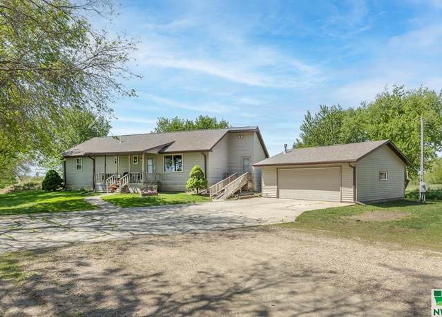 Property at 23215 Gum Ave, Onawa, IA 51040, 3 beds, 2 baths