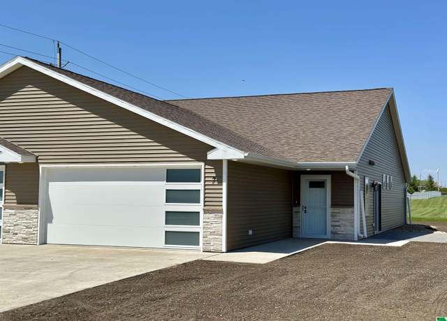 Property at 1821 W 6th St #7, Storm Lake, IA 50588, 2 beds, 2 baths