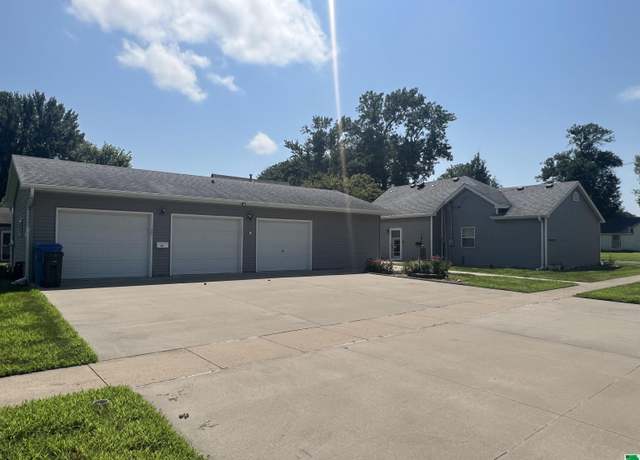 Property at 626 3rd St St SW, Lemars, IA 51031, 2 beds, 1 bath