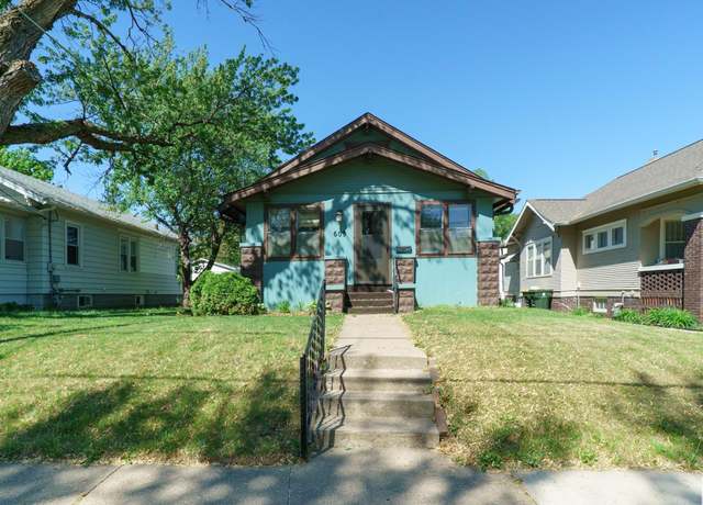 Property at 609 S Westcott St, Sioux City, IA 51106, 3 beds, 2 baths