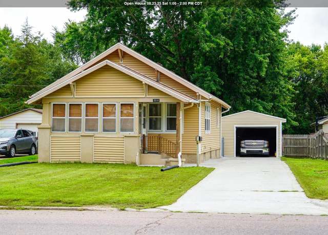 Property at 3516 Floyd Blvd, Sioux City, IA 51108, 2 beds, 1 bath