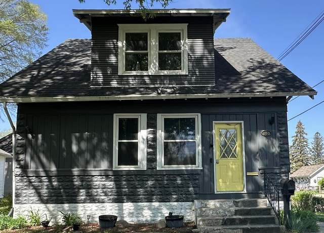 Property at 203 S 10th St, Cherokee, IA 51012, 3 beds, 2 baths
