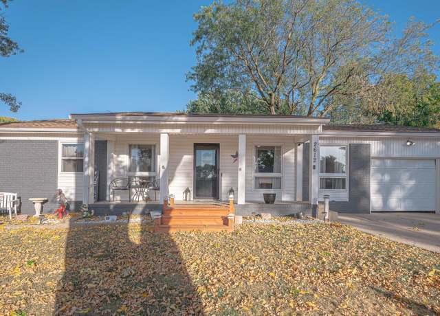 Property at 2612 S Lyons St, Sioux City, IA 51106, 3 beds, 3 baths
