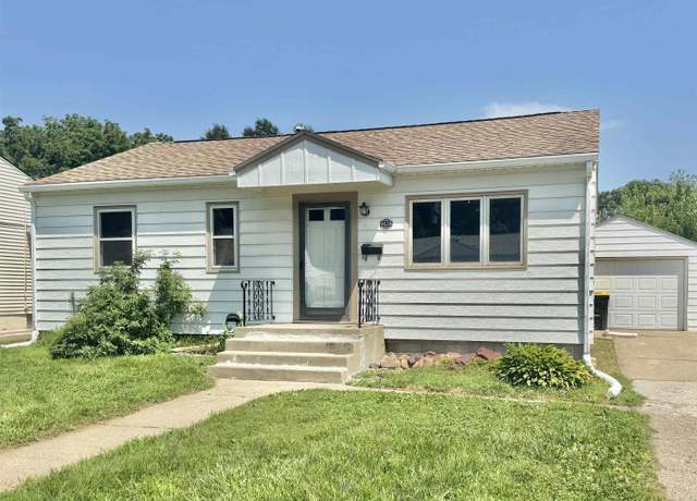 Property at 4124 Adams St, Sioux City, IA 51108, 2 beds, 2 baths
