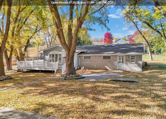 Property at 2901 Amanda St, Sioux City, IA 51103, 3 beds, 2 baths