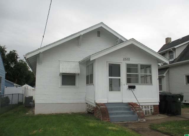 Property at 2510 Rebecca St, Sioux City, IA 51103, 2 beds, 1 bath