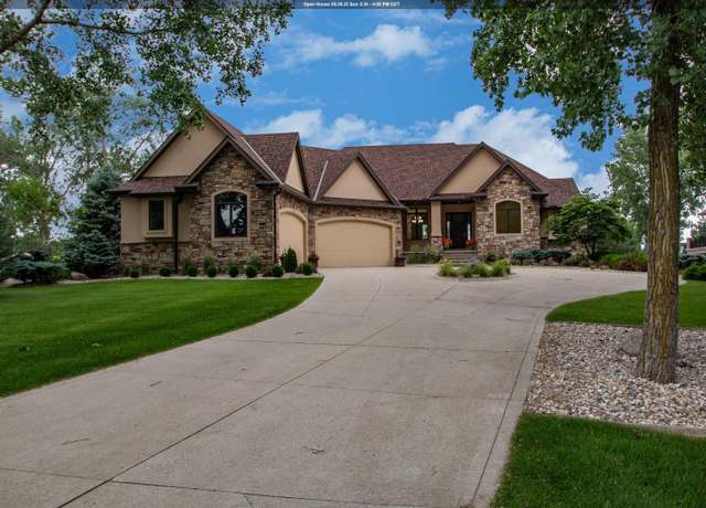 Property at 858 E Sawgrass Trl, Dakota Dunes, SD 57049, 5 beds, 4.5 baths