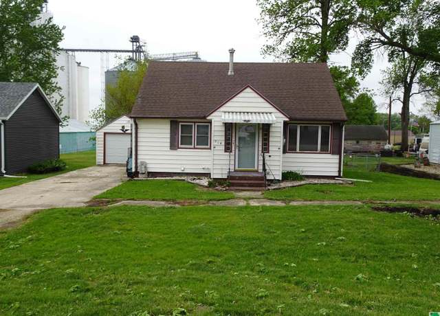 Property at 514 5th St, Ashton, IA 51232, 2 beds, 1 bath