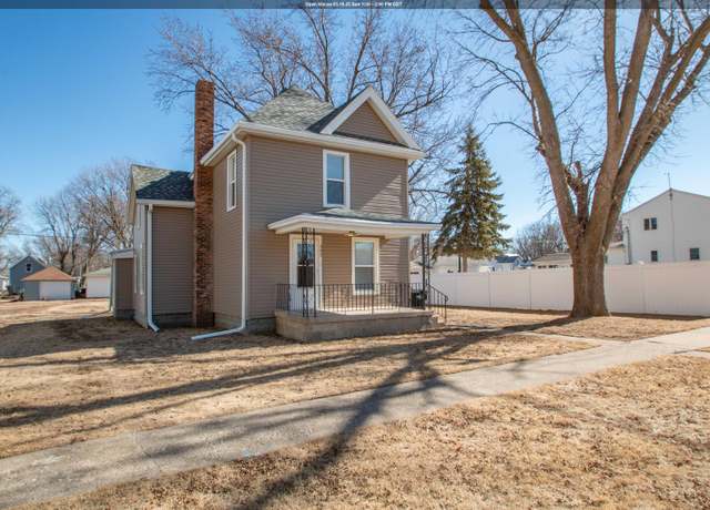 Property at 405 N Elm St, Marcus, IA 51035, 3 beds, 2 baths