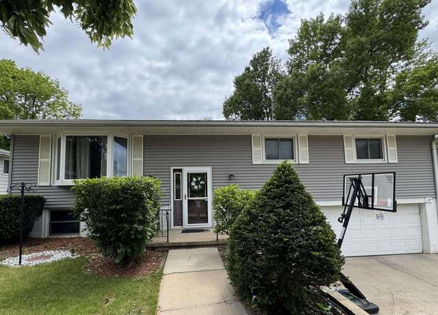 Property at 4600 Lincoln Way, Sioux City, IA 51106, 3 beds, 2.5 baths