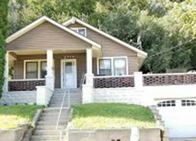Property at 2719 Lafayette St, Sioux City, IA 51104, 2 beds, 1 bath