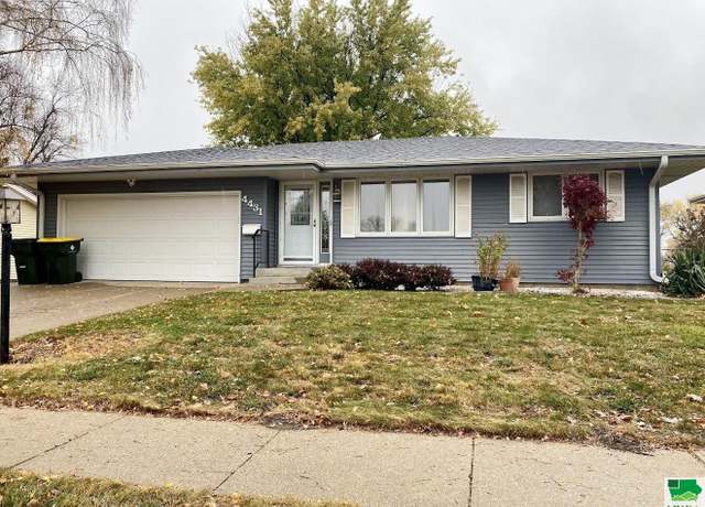 Property at 4431 Wellington Ave, Sioux City, IA 51106, 2 beds, 2 baths