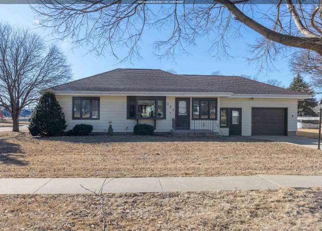 Property at 530 South St, Moville, IA 51039, 3 beds, 2 baths