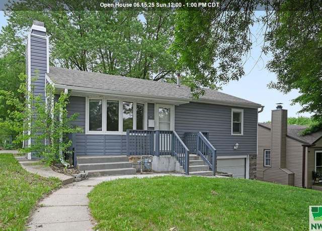 Property at 3012 S Cornelia St, Sioux City, IA 51106, 4 beds, 2 baths
