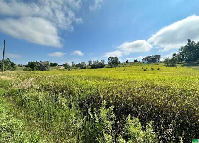 Property at 3910 Smith River Rd, Sioux City, IA 51108