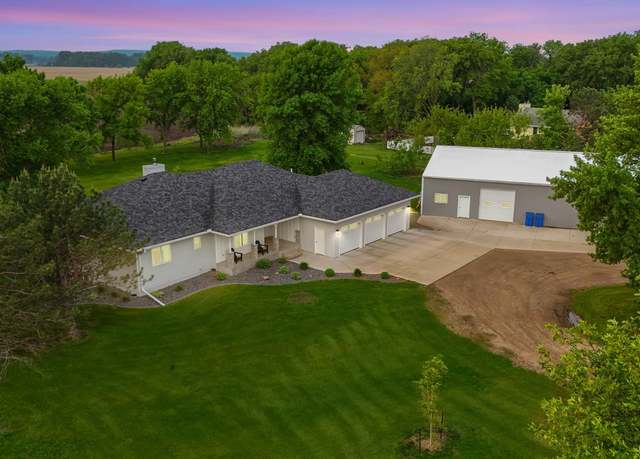 Property at 45929 Timber Rd, Vermillion, SD 57069, 5 beds, 3 baths
