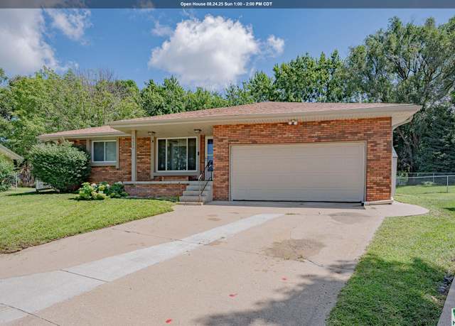Property at 4624 Cherrywood Ln, Sioux City, IA 51106, 4 beds, 3 baths