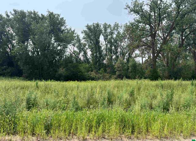 Property at 46019 Daniel Pl, Vermillion, SD 57069