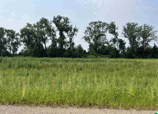 Property at 46031 Daniel Pl, Vermillion, SD 57069