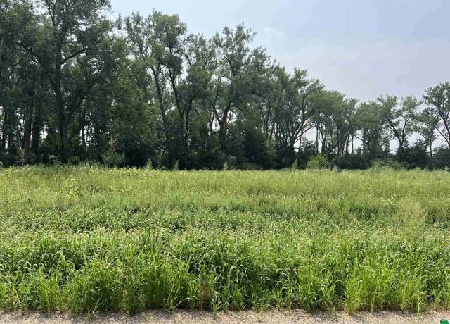 Property at 46039 Daniel Pl, Vermillion, SD 57069