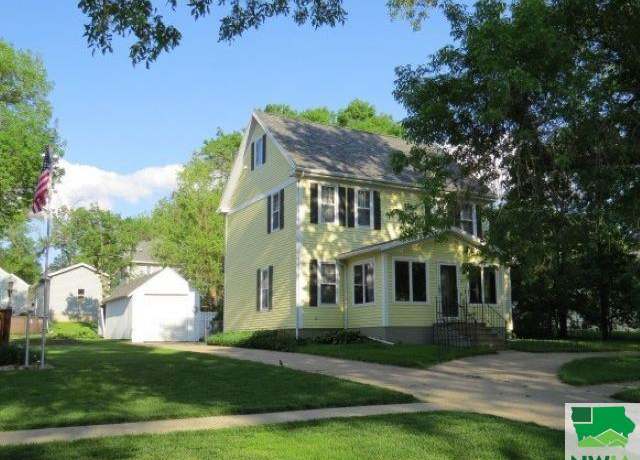 Property at 625 S Washington St, Remsen, IA 51051, 3 beds, 1.5 baths