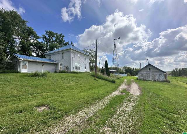 Property at 28424 C-38, Merrill, IA 51038, 4 beds, 2 baths