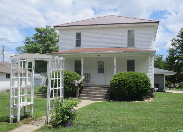 Property at 442 Dakota Ave, Cherokee, IA 51012, 3 beds, 1.5 baths