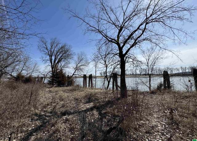 Property at 992 Wynstone Dr, Jefferson, SD 57038