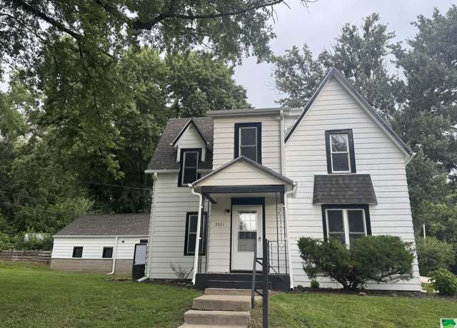 Property at 3521 42nd St, Sioux City, IA 51108, 4 beds, 2 baths