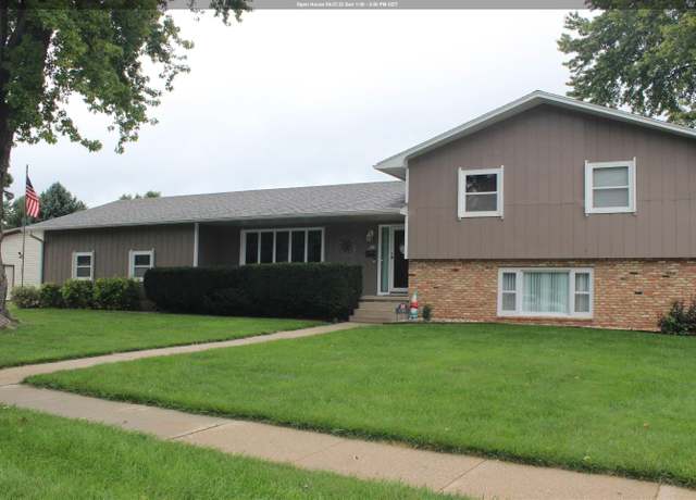 Property at 2101 F St, South Sioux City, NE 68776, 3 beds, 2 baths