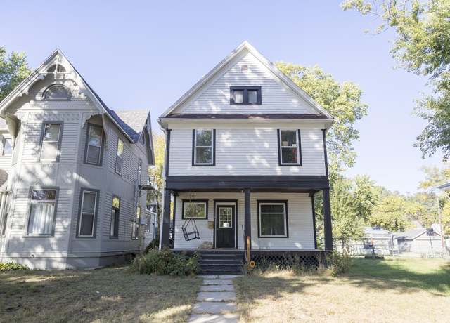 Property at 1605 Ross St, Sioux City, IA 51103, 4 beds, 1 bath
