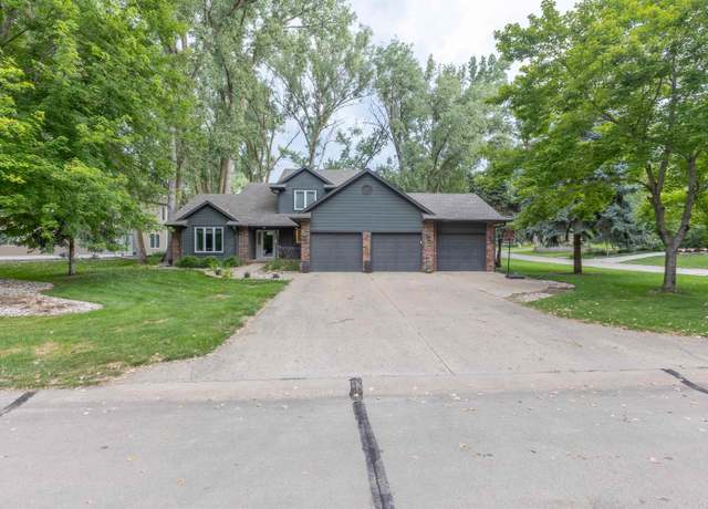 Property at 453 S Royal Troon Dr, Dakota Dunes, SD 57049, 3 beds, 3.5 baths