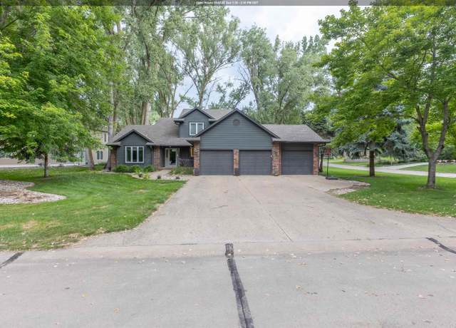 Property at 453 S Royal Troon Dr, Dakota Dunes, SD 57049, 3 beds, 3.5 baths