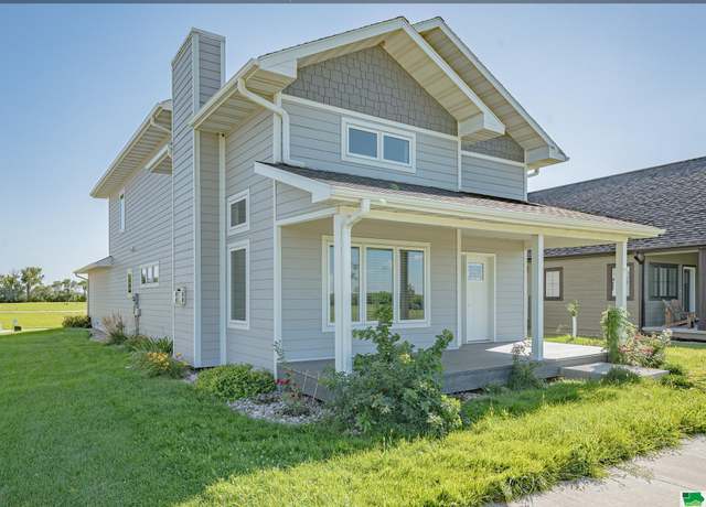 Property at 3652 Prairie Grv, South Sioux City, NE 68776, 3 beds, 2.5 baths