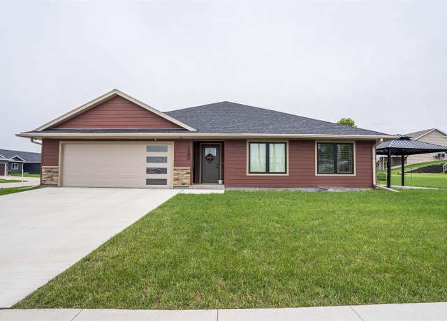 Property at 1480 6th Ave Ave SW, Lemars, IA 51031, 4 beds, 3 baths