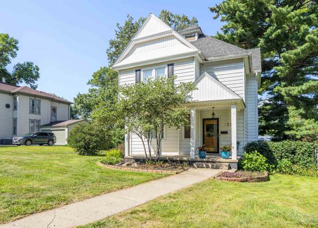 Property at 321 2nd Ave Ave SE, Lemars, IA 51031, 4 beds, 2 baths